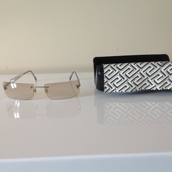 Versace Sunglasses - Picture 5 of 14